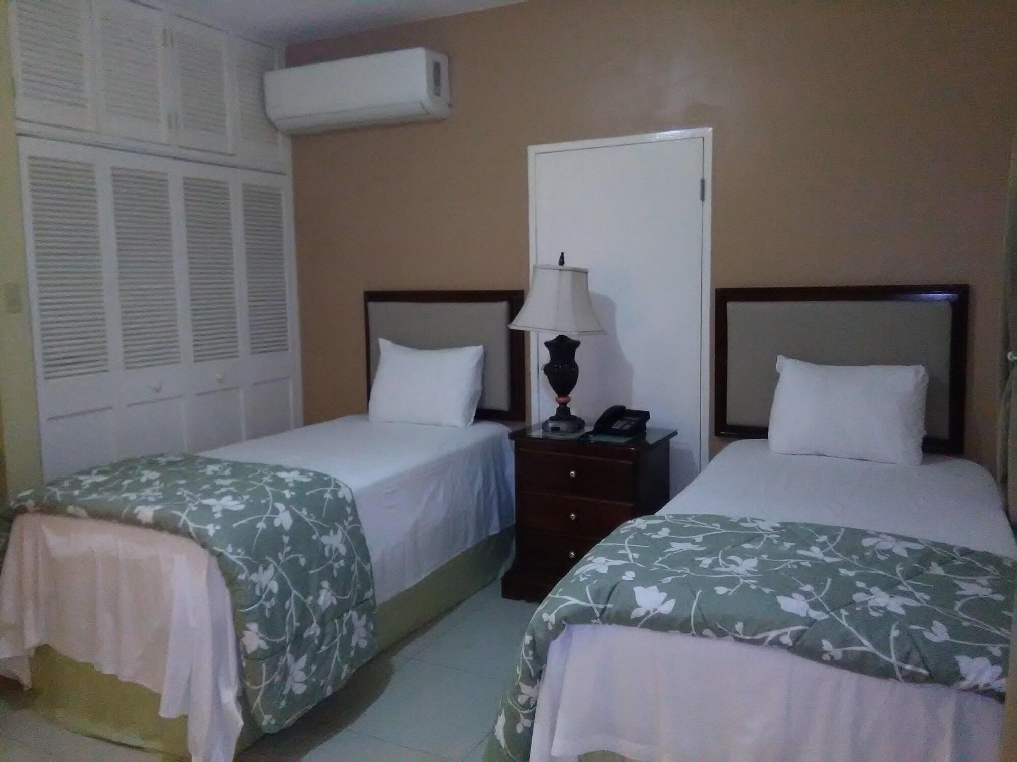 Glistening Waters Hotel Falmouth Εξωτερικό φωτογραφία